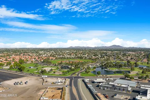 View/Area - 338 N Cobblestone St, Gilbert, AZ 85234 photo 9 of 17