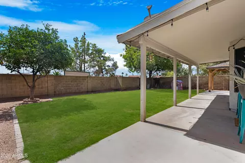 Exterior - 338 N Cobblestone St, Gilbert, AZ 85234 photo 8 of 10