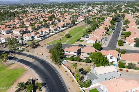 View/Area - 338 N Cobblestone St, Gilbert, AZ 85234 photo 8 of 17
