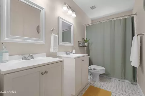 Bath - 338 N Cobblestone St, Gilbert, AZ 85234 photo 5 of 5