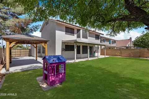 Exterior - 338 N Cobblestone St, Gilbert, AZ 85234 photo 5 of 10