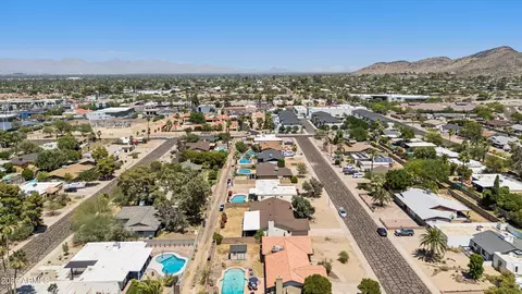View/Area - 2914 E Beryl Ave, Phoenix, AZ 85028 photo 6 of 8