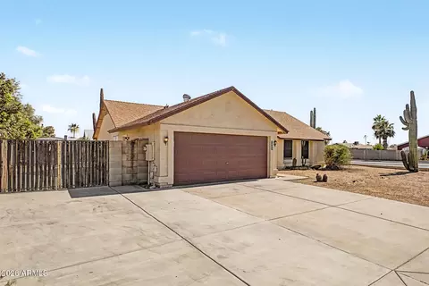 7063 W Cinnabar Ave, Peoria, AZ 85345