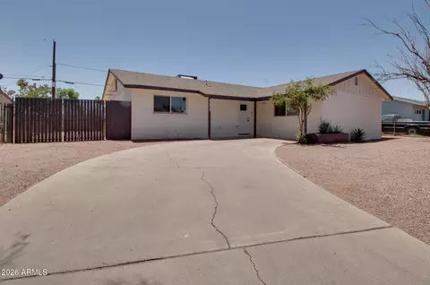 6425 W Rose Ln, Glendale, AZ 85301