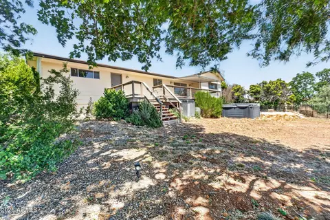 Exterior - 1048 N Arrowhead Ln, Dewey, AZ 86327 photo 4 of 9