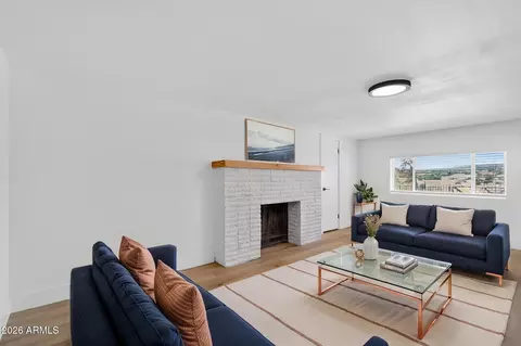 Living - 1048 N Arrowhead Ln, Dewey, AZ 86327 photo 6 of 6