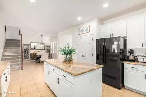 Kitchen - 3228 E Anika Dr, Gilbert, AZ 85298 photo 4 of 4