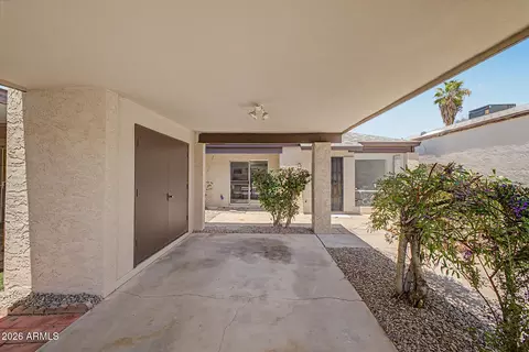 564 E Royal Palms Dr, Mesa, AZ 85203 photo 4