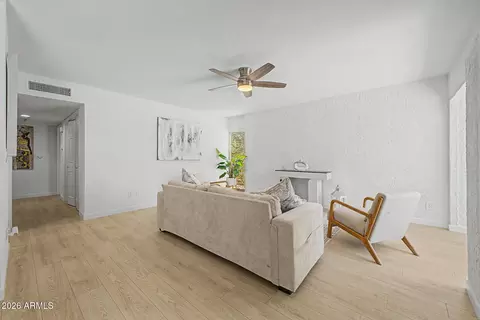 564 E Royal Palms Dr, Mesa, AZ 85203 photo 14