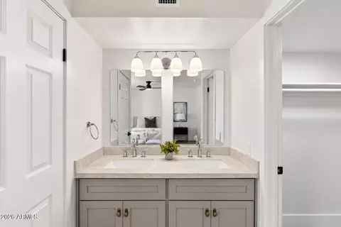 Bath - 2104 Enid Ave, Mesa, AZ 85204 photo 1 of 3