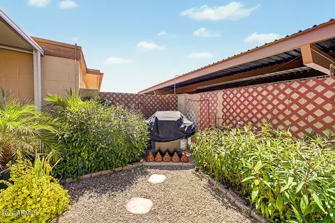 Exterior - 2109 E Dunbar Dr, Tempe, AZ 85282 photo 1 of 6