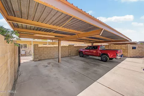 Exterior - 2109 E Dunbar Dr, Tempe, AZ 85282 photo 4 of 6