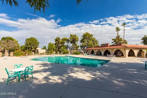 Exterior - 2109 E Dunbar Dr, Tempe, AZ 85282 photo 5 of 6