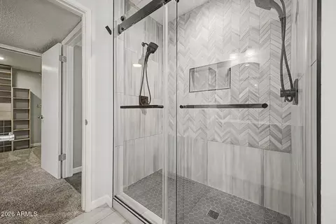 Bath - 2109 E Dunbar Dr, Tempe, AZ 85282 photo 2 of 4