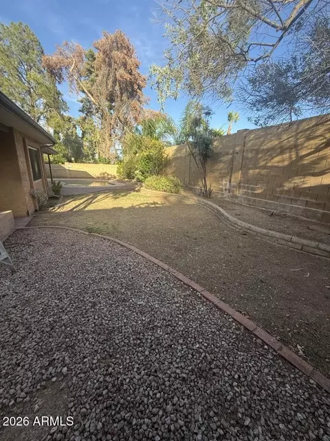 Exterior - 2417 E Yucca St, Phoenix, AZ 85028 photo 5 of 7