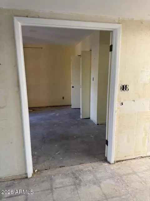 Entry Way - 2417 E Yucca St, Phoenix, AZ 85028 photo 3 of 9
