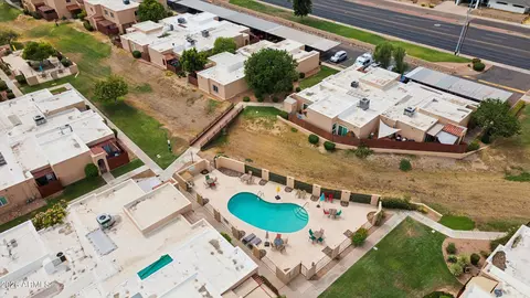 View/Area - 1035 E Northern Ave, Phoenix, AZ 85020 photo 3 of 3