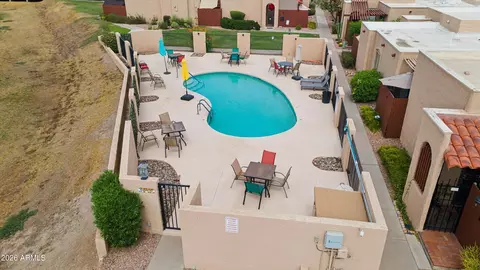 Exterior - 1035 E Northern Ave, Phoenix, AZ 85020 photo 4 of 4