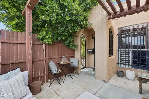 Exterior - 1035 E Northern Ave, Phoenix, AZ 85020 photo 2 of 4