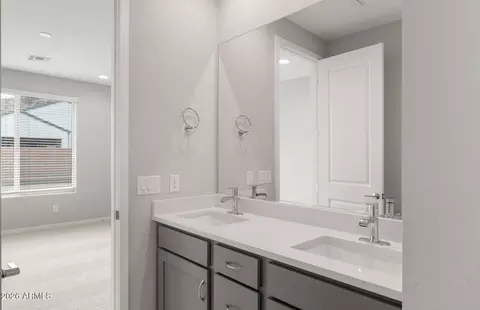 Entry Way - 2440 W Silver Fox Way, Phoenix, AZ 85045 photo 4 of 4