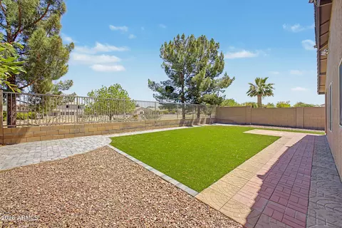 Exterior - 2340 W Apollo Rd, Phoenix, AZ 85041 photo 4 of 7