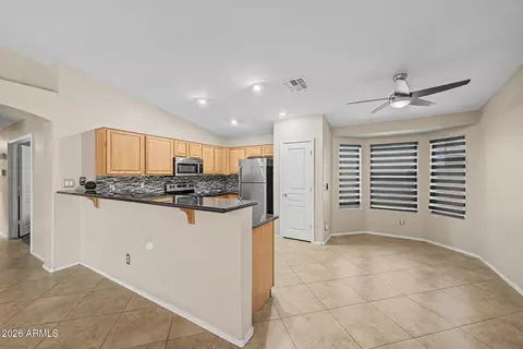Kitchen - 2340 W Apollo Rd, Phoenix, AZ 85041 photo 1 of 4