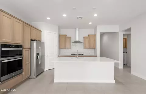 Kitchen - 2437 W Nighthawk Way, Phoenix, AZ 85045 photo 2 of 3