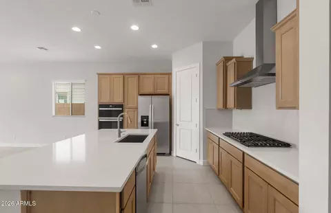 Kitchen - 2437 W Nighthawk Way, Phoenix, AZ 85045 photo 1 of 3
