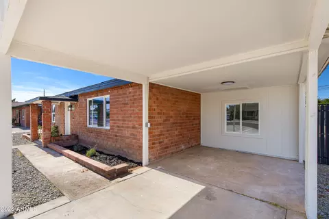 Exterior - 718 W 3rd Pl, Mesa, AZ 85201 photo 2 of 5