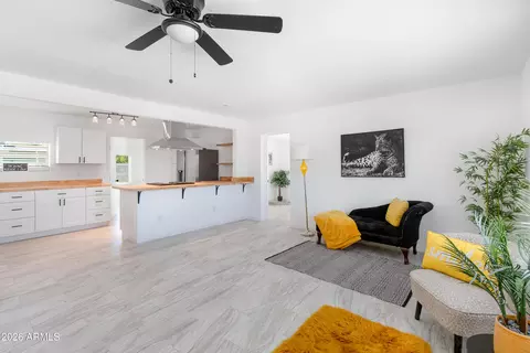 Living - 718 W 3rd Pl, Mesa, AZ 85201 photo 4 of 4