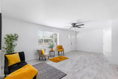 Living - 718 W 3rd Pl, Mesa, AZ 85201 photo 3 of 4