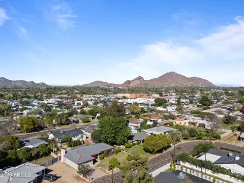 View/Area - 3506 E Fairmount Ave, Phoenix, AZ 85018 photo 2 of 5