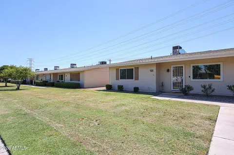 13812 N Garden Court Dr, Sun City, AZ 85351