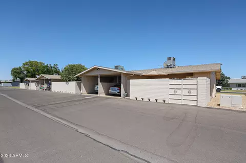 13812 N Garden Court Dr, Sun City, AZ 85351