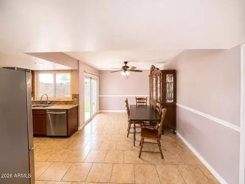 Dining - 1502 Emerald Ave, Mesa, AZ 85204 photo 2 of 3
