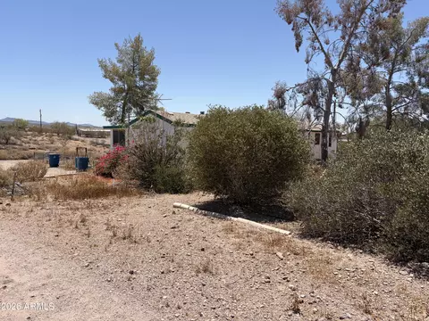 325 N Hilton Rd, Apache Junction, AZ 85119 photo 2