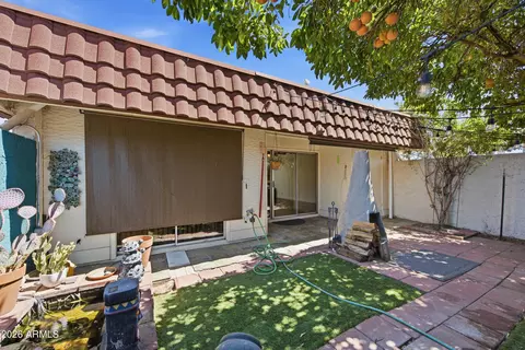Exterior - 5233 N 15th Dr, Phoenix, AZ 85015 photo 2 of 7