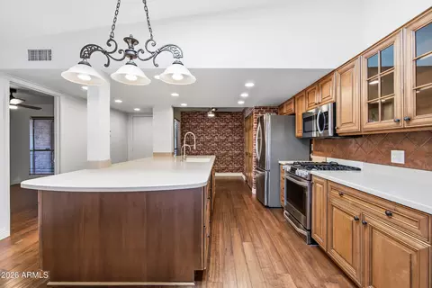 Kitchen - 5233 N 15th Dr, Phoenix, AZ 85015 photo 1 of 7