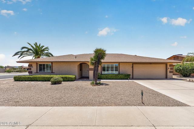 12403 W Keystone Dr, Sun City West, AZ 85375