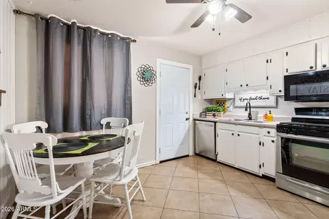 2939 E Angela Dr, Phoenix, AZ 85032 photo 12