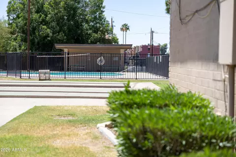 6746 N 43rd Ave, Glendale, AZ 85301