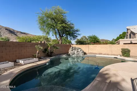Exterior - 908 E Mountain Sage Dr, Phoenix, AZ 85048 photo 5 of 6