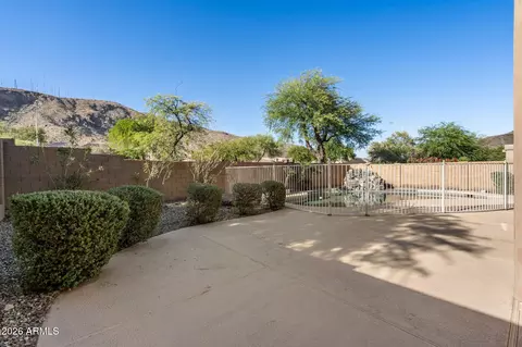 Exterior - 908 E Mountain Sage Dr, Phoenix, AZ 85048 photo 3 of 6