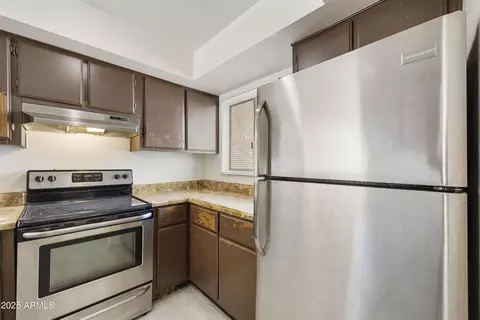 Kitchen - 2837 E Marconi Ave, Phoenix, AZ 85032 photo 1 of 8