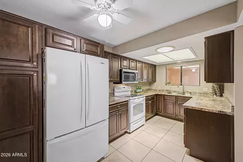 Kitchen - 463 S Olmo Cir, Apache Junction, AZ 85120 photo 1 of 4