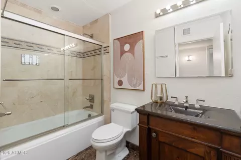 Bath - 2347 E Mescal St, Phoenix, AZ 85028 photo 2 of 2