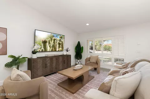 Living - 2347 E Mescal St, Phoenix, AZ 85028 photo 3 of 4