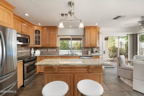 Kitchen - 2347 E Mescal St, Phoenix, AZ 85028 photo 1 of 3