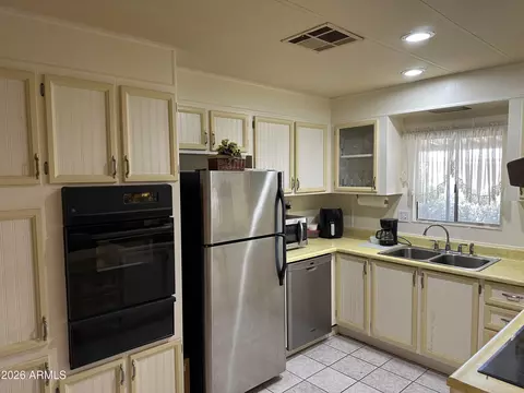 3507 E Sandra Ter, Phoenix, AZ 85032 photo 11