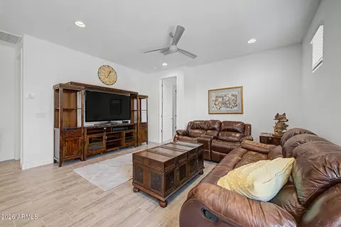 Living - 9682 S Centennial Rd, Apache Junction, AZ 85120 photo 3 of 3